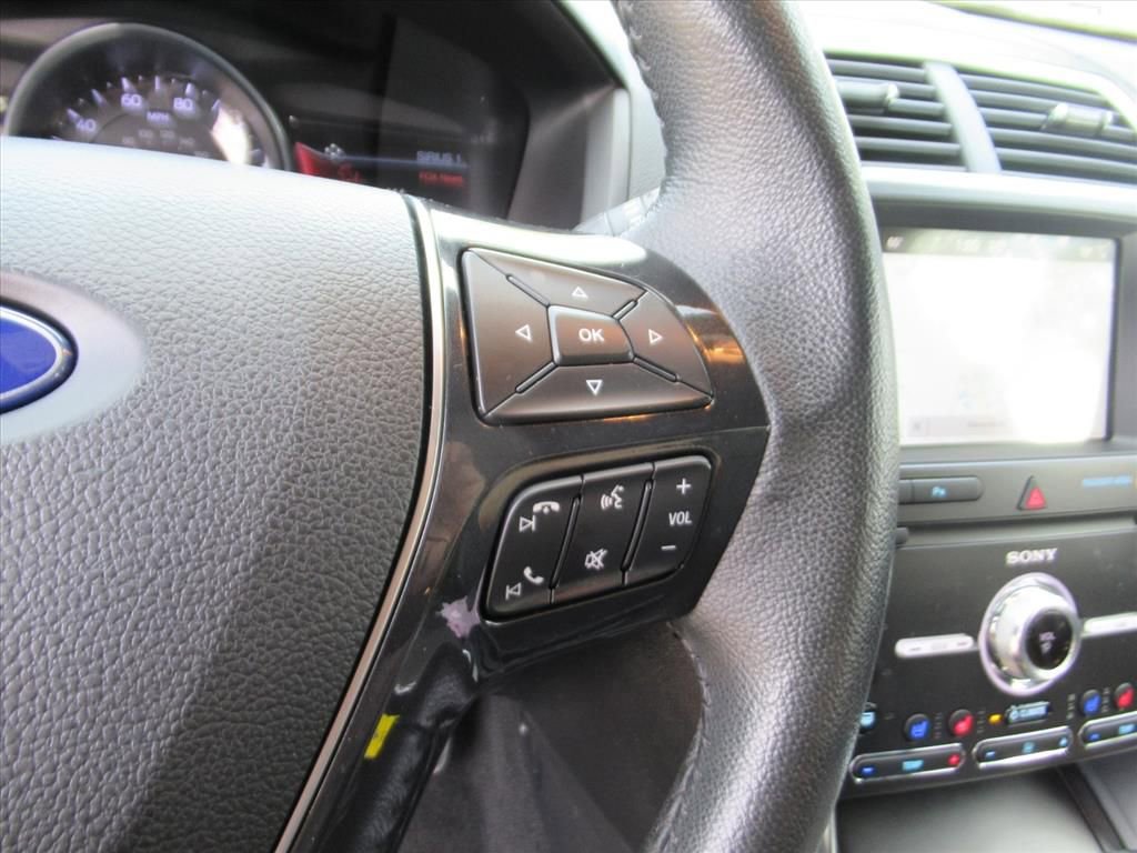 Used 2019 Ford Explorer Limited w/ Class III Trailer Tow Package image 20