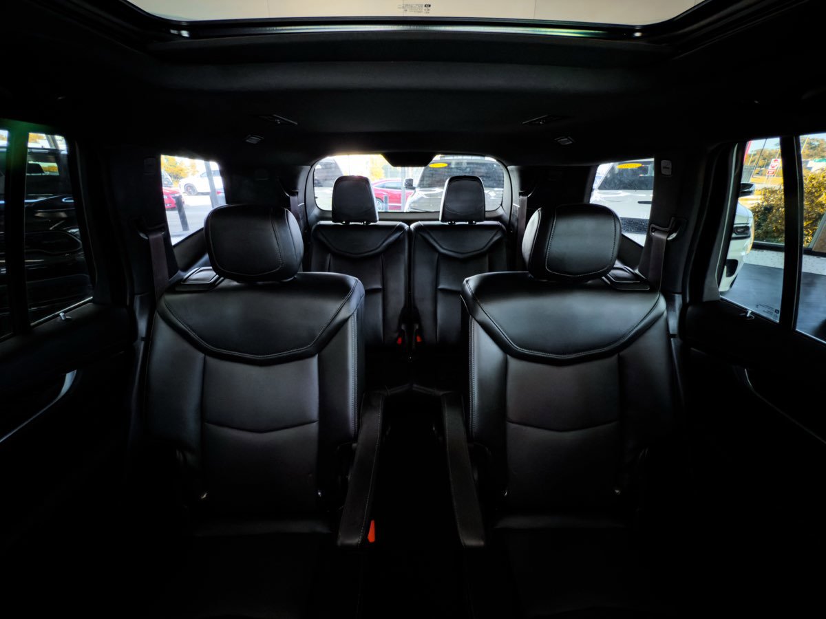 Used 2024 Cadillac XT6 Premium Luxury w/ Technology Package image 36