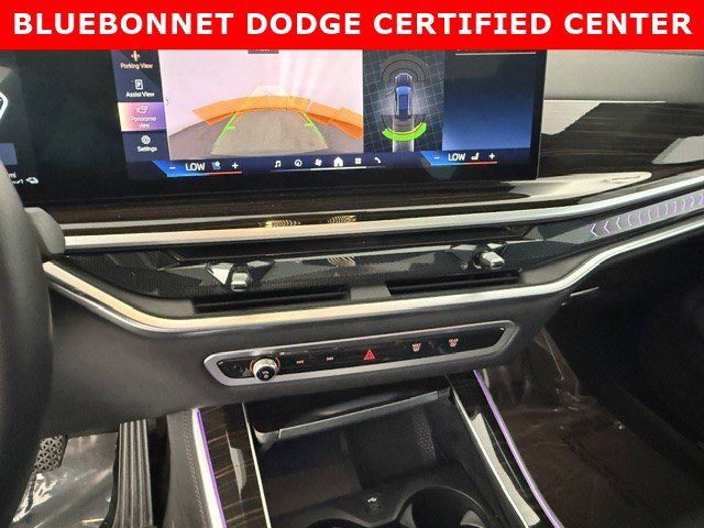Used 2025 BMW X5 xDrive50e AWD/4WD image 11