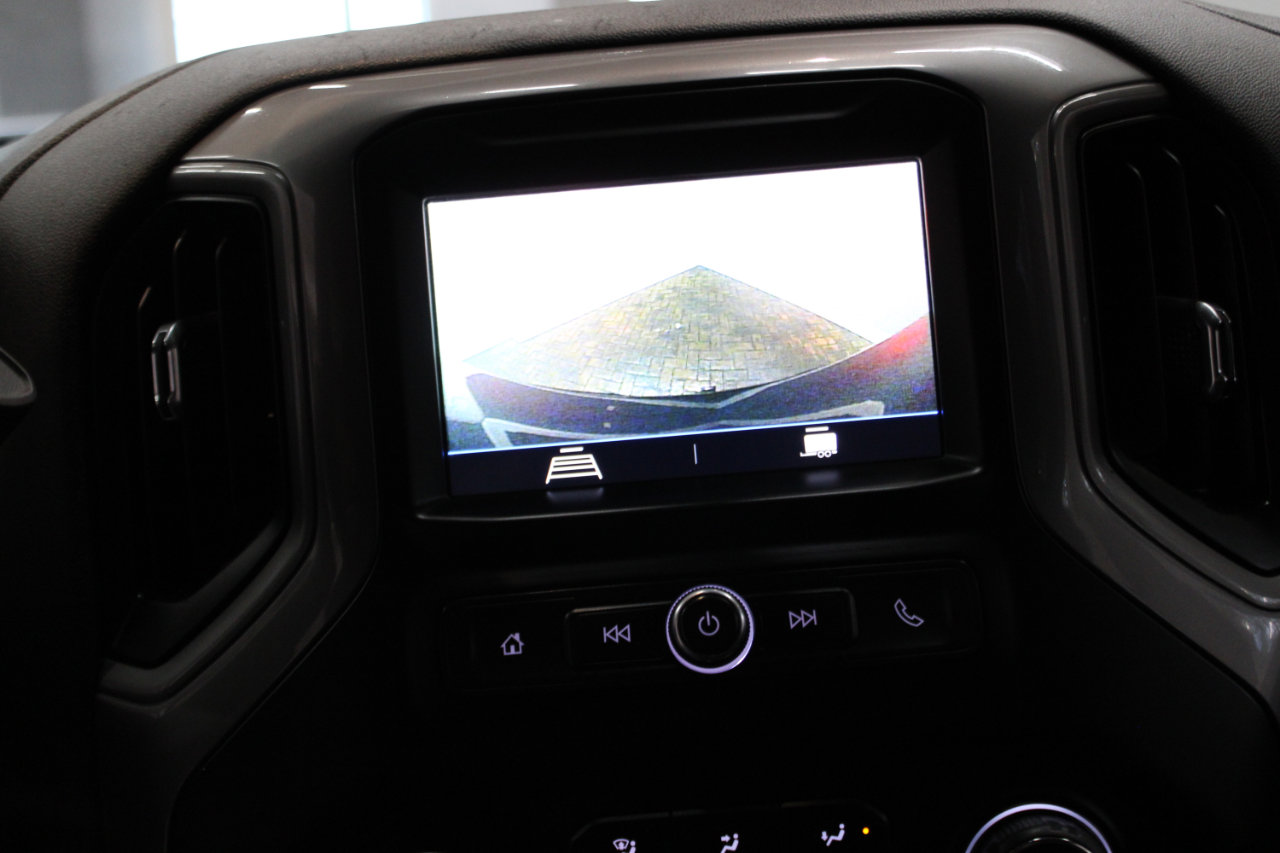 Used 2019 Chevrolet Silverado 1500 Custom Trail Boss w/ Custom Convenience Package image 17