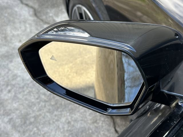 Used 2023 BMW 740i w/ Parking Assistance Package image 20