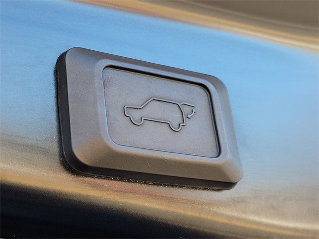 Used 2019 Toyota RAV4 Limited image 19