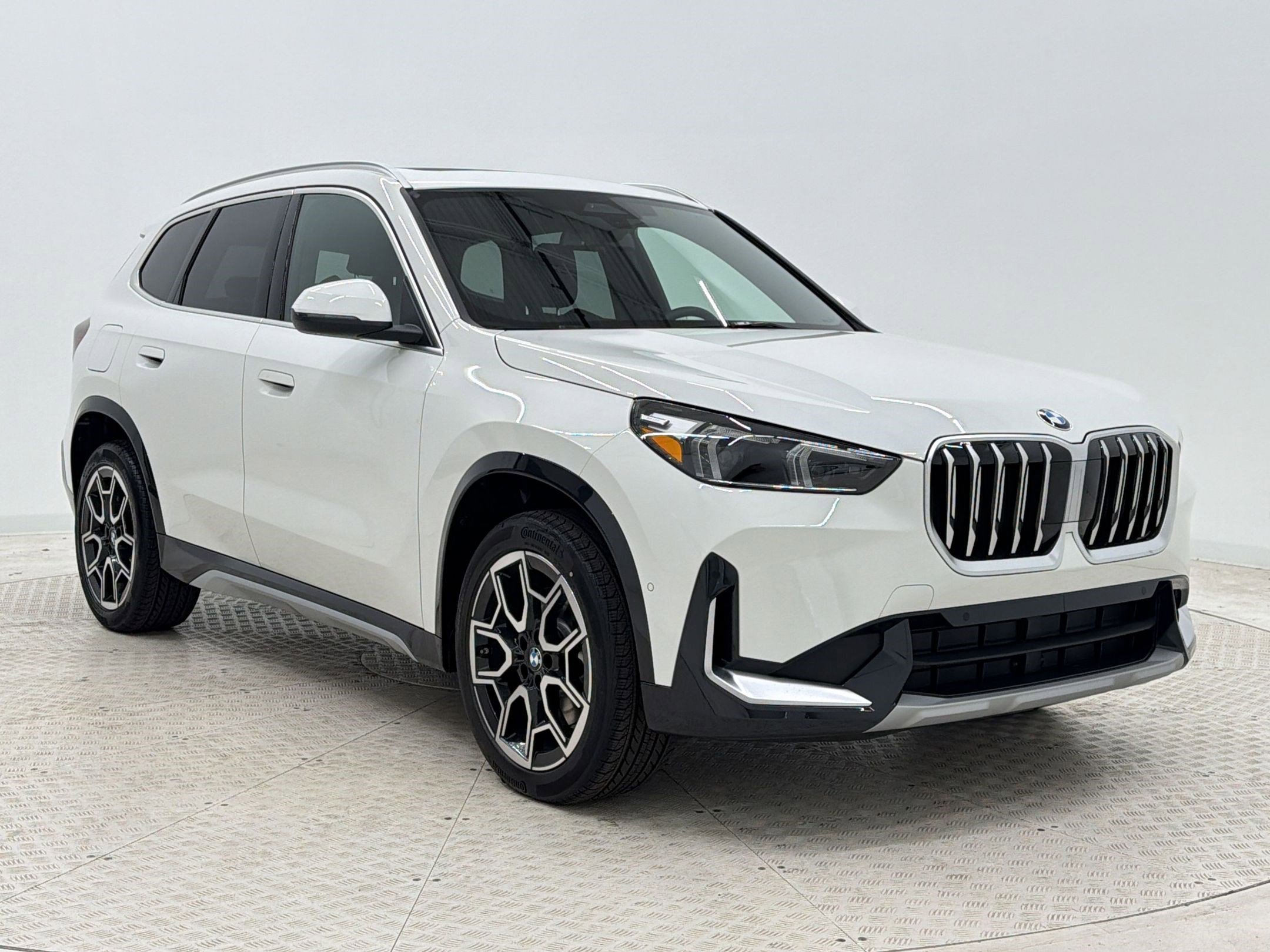 New 2026 BMW X1 xDrive28i AWD/4WD image 7