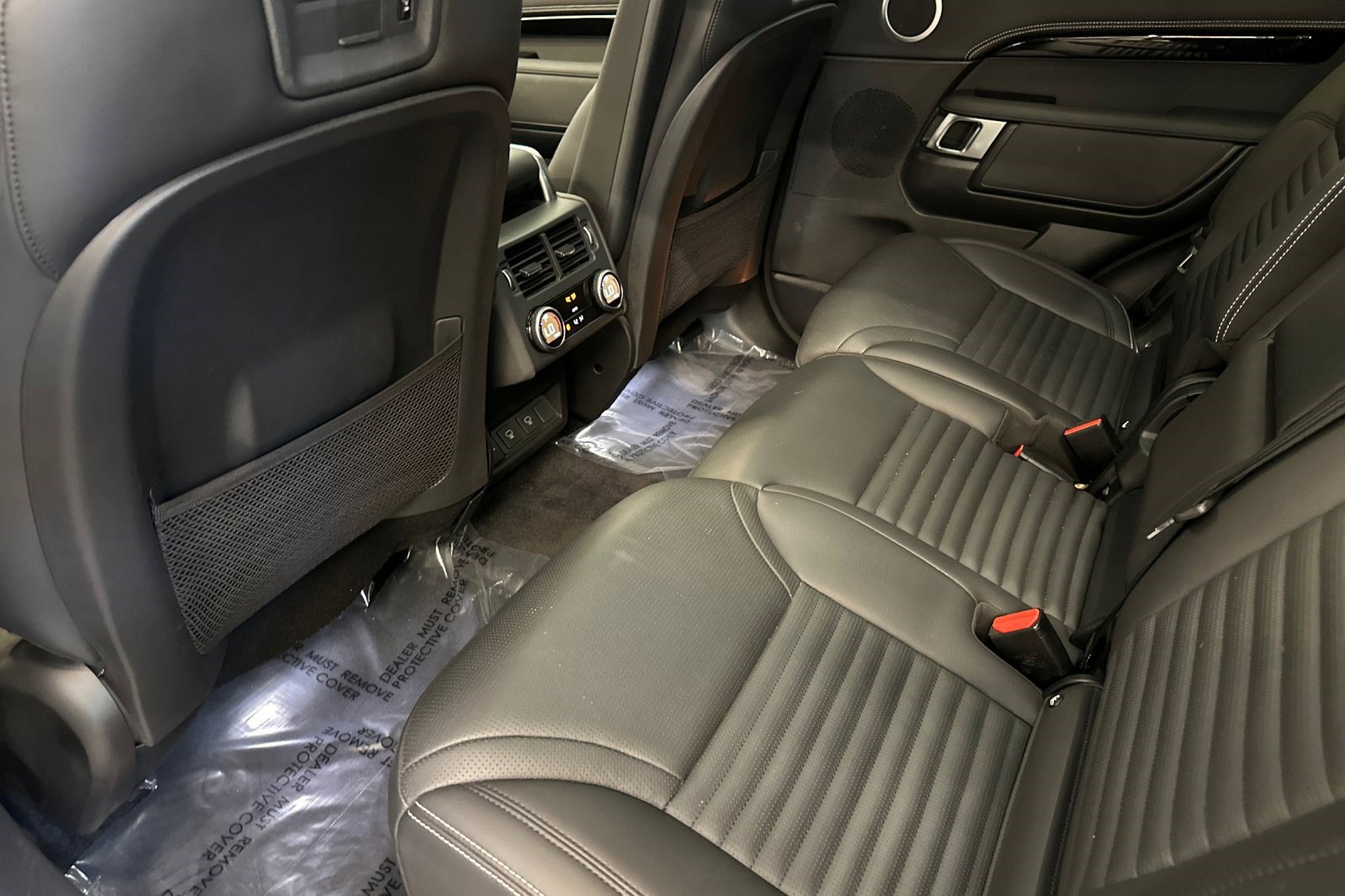 Used 2023 Land Rover Discovery S R-Dynamic image 26