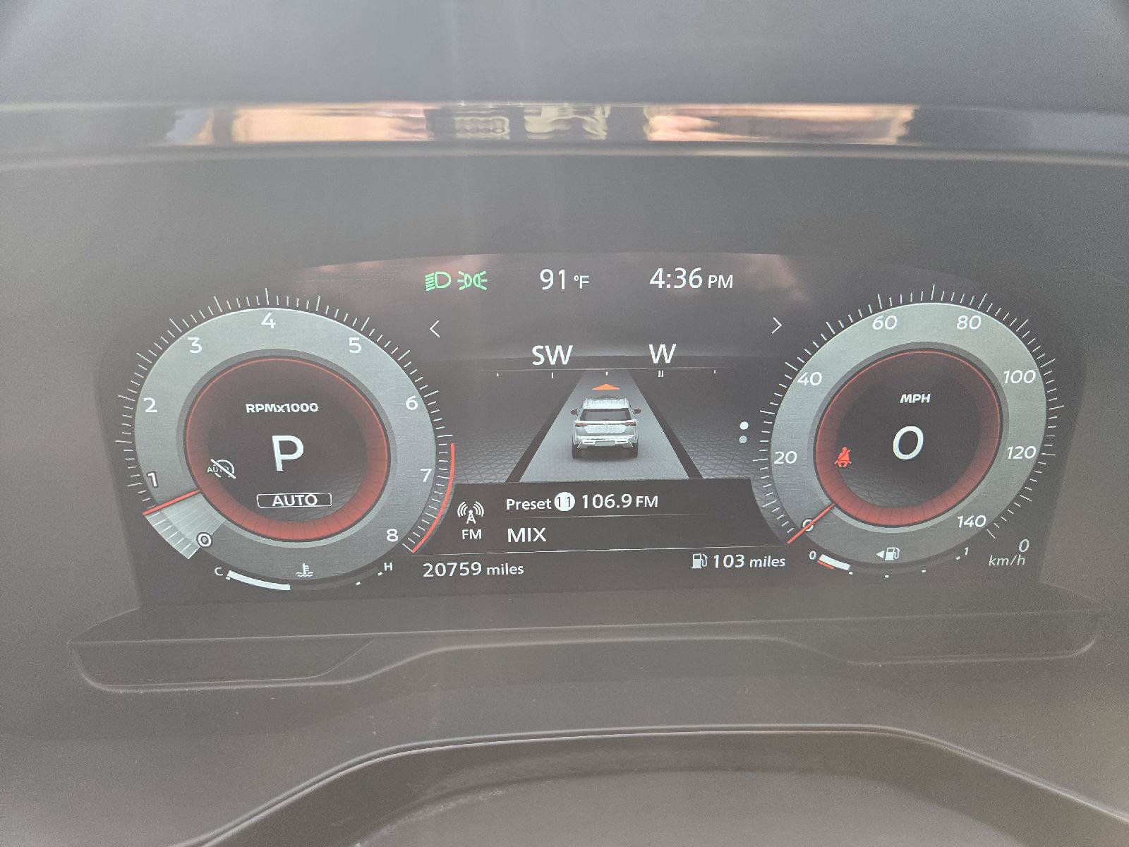 Used 2025 Nissan Pathfinder Platinum AWD/4WD image 18