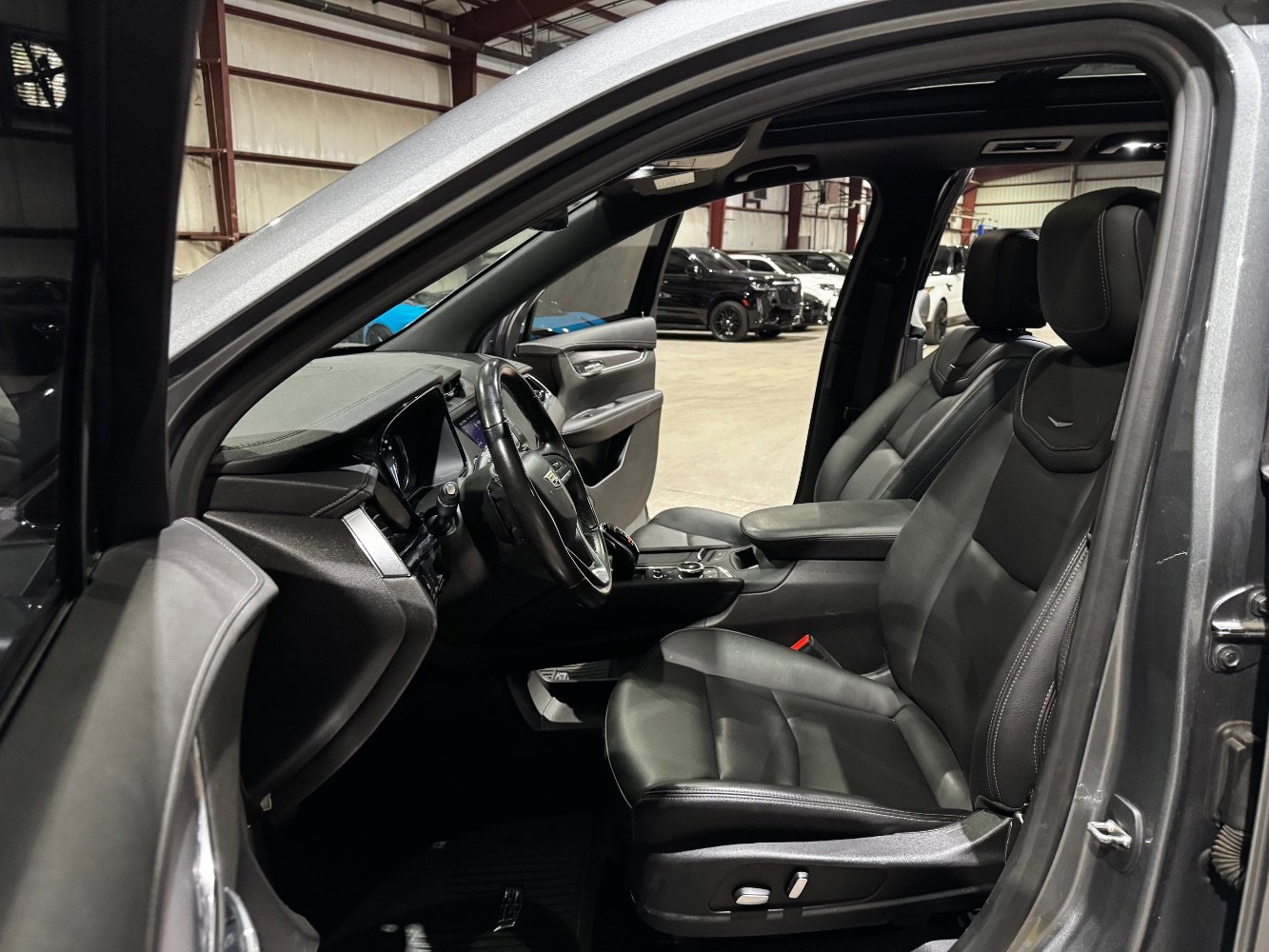 Used 2022 Cadillac XT6 Luxury AWD/4WD image 13