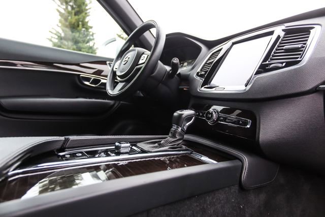 Used 2018 Volvo XC90 T6 Momentum w/ Convenience Package image 55