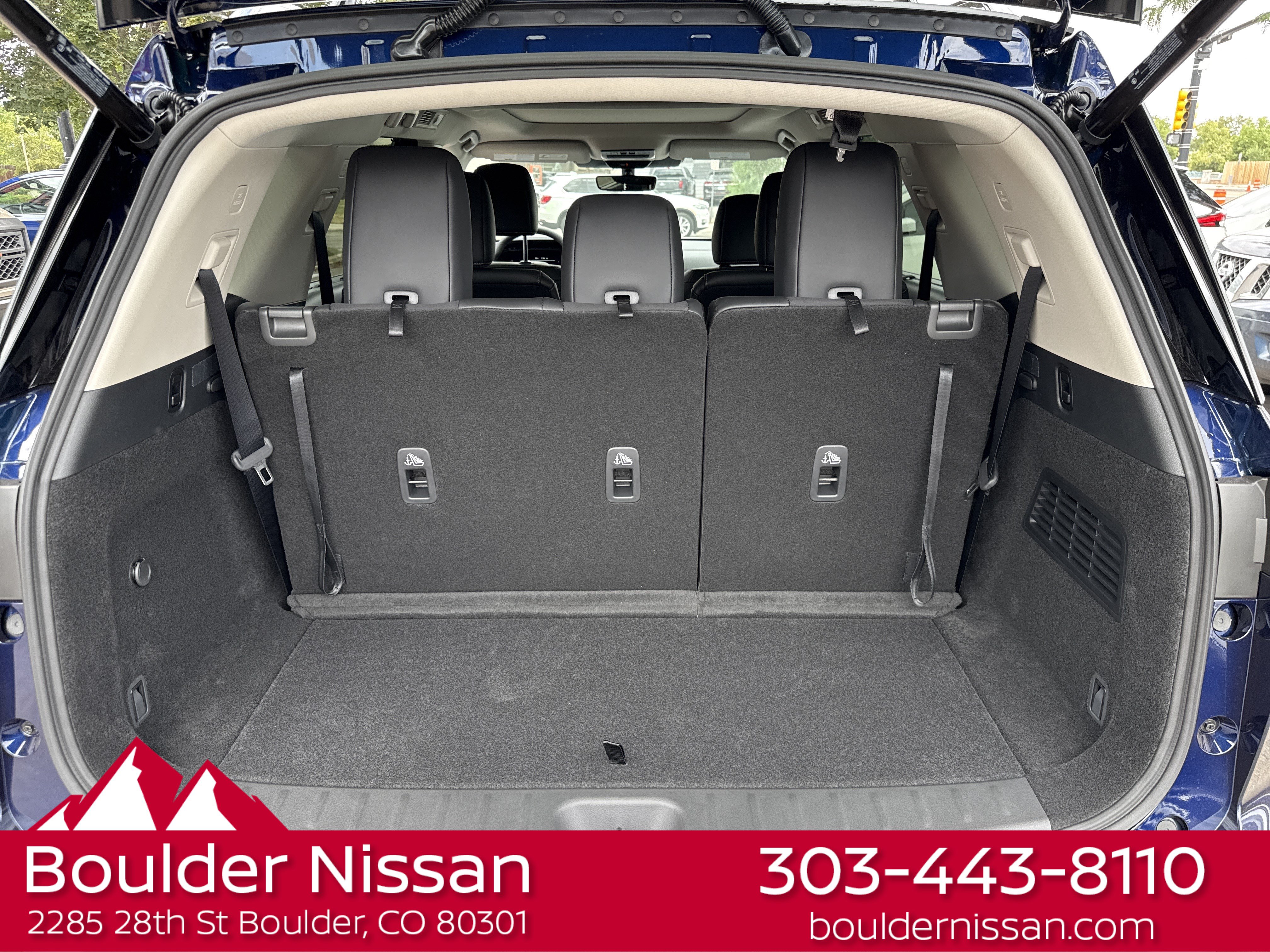 New 2026 Nissan Pathfinder SL w/ SL Premium Package AWD/4WD image 10