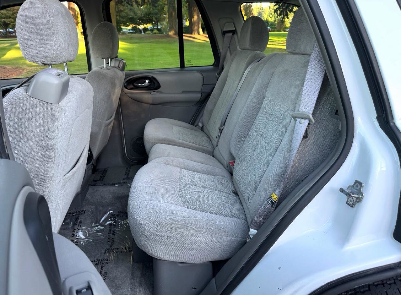 Used 2006 Chevrolet TrailBlazer LS w/ LS Preferred Equipment Group image 12