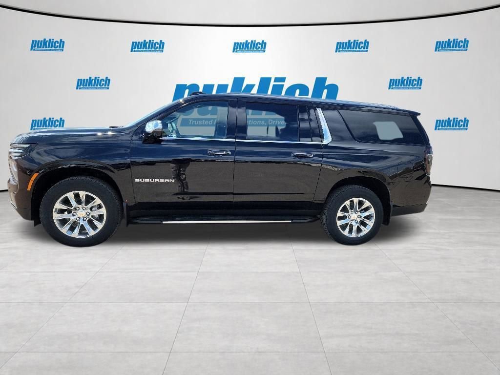 New 2026 Chevrolet Suburban Premier w/ Sun And Tow Package AWD/4WD image 2