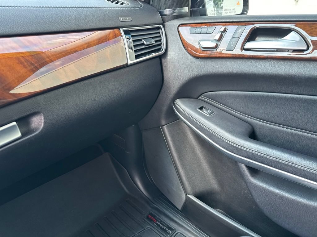 Used 2018 Mercedes-Benz GLS 550 4MATIC image 29