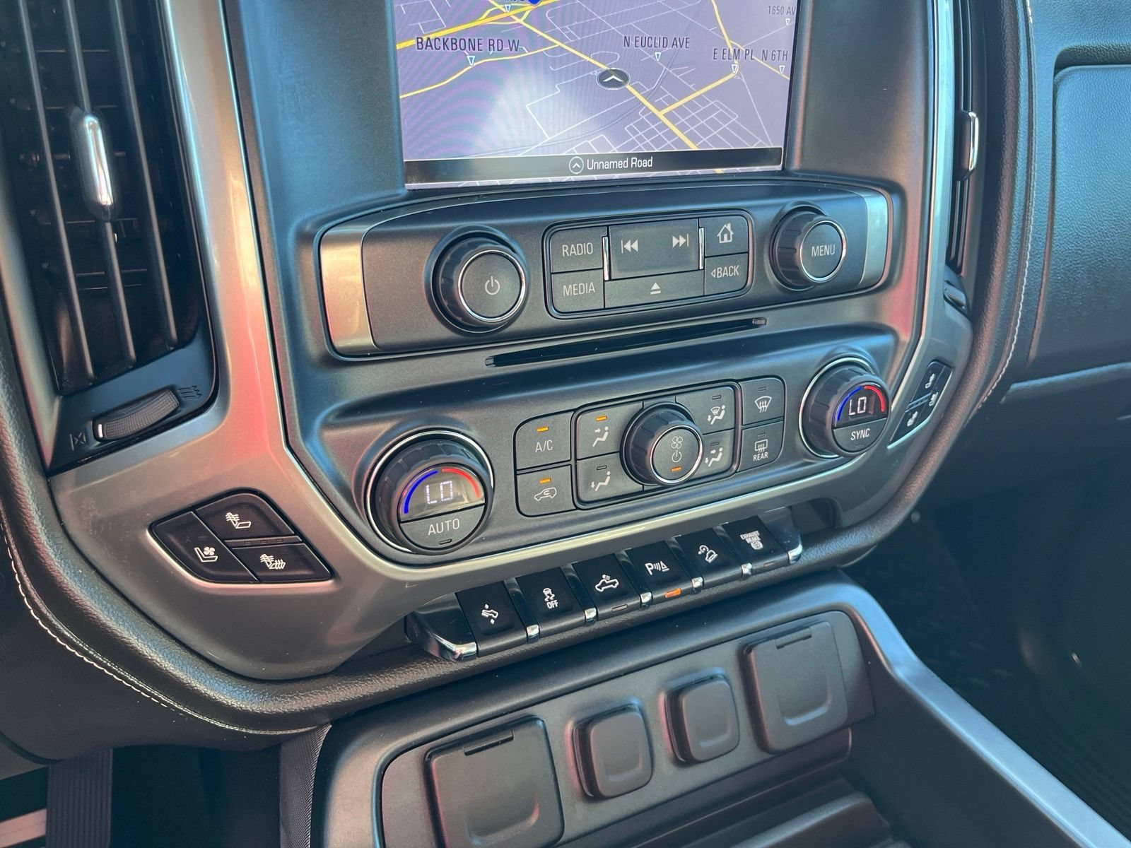 Used 2018 Chevrolet Silverado 2500 LTZ w/ Duramax Plus Package AWD/4WD image 19