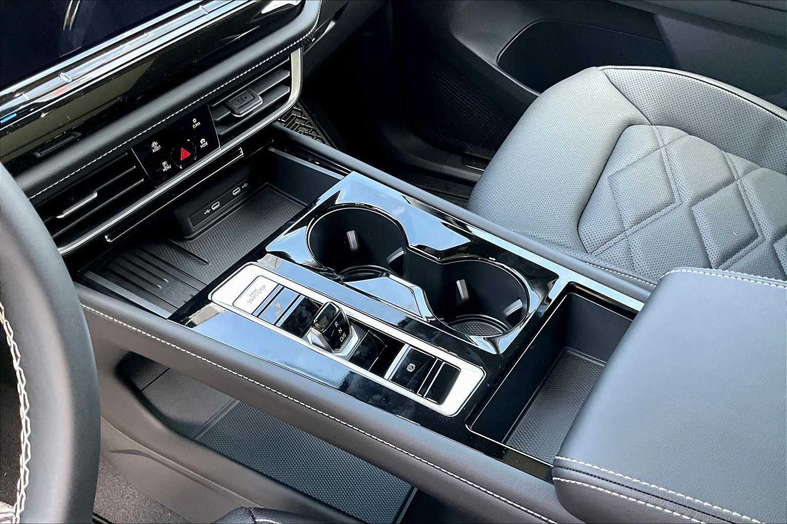 New 2026 Volkswagen Atlas SE FWD image 7