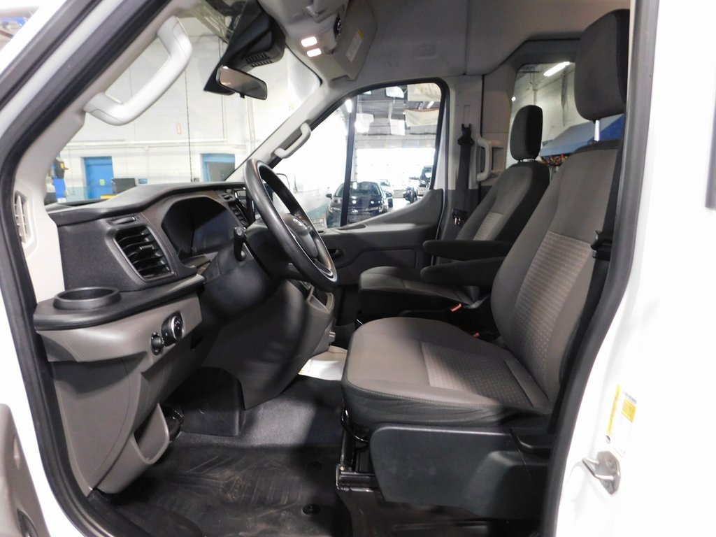 Used 2023 Ford Transit 350 XLT image 31