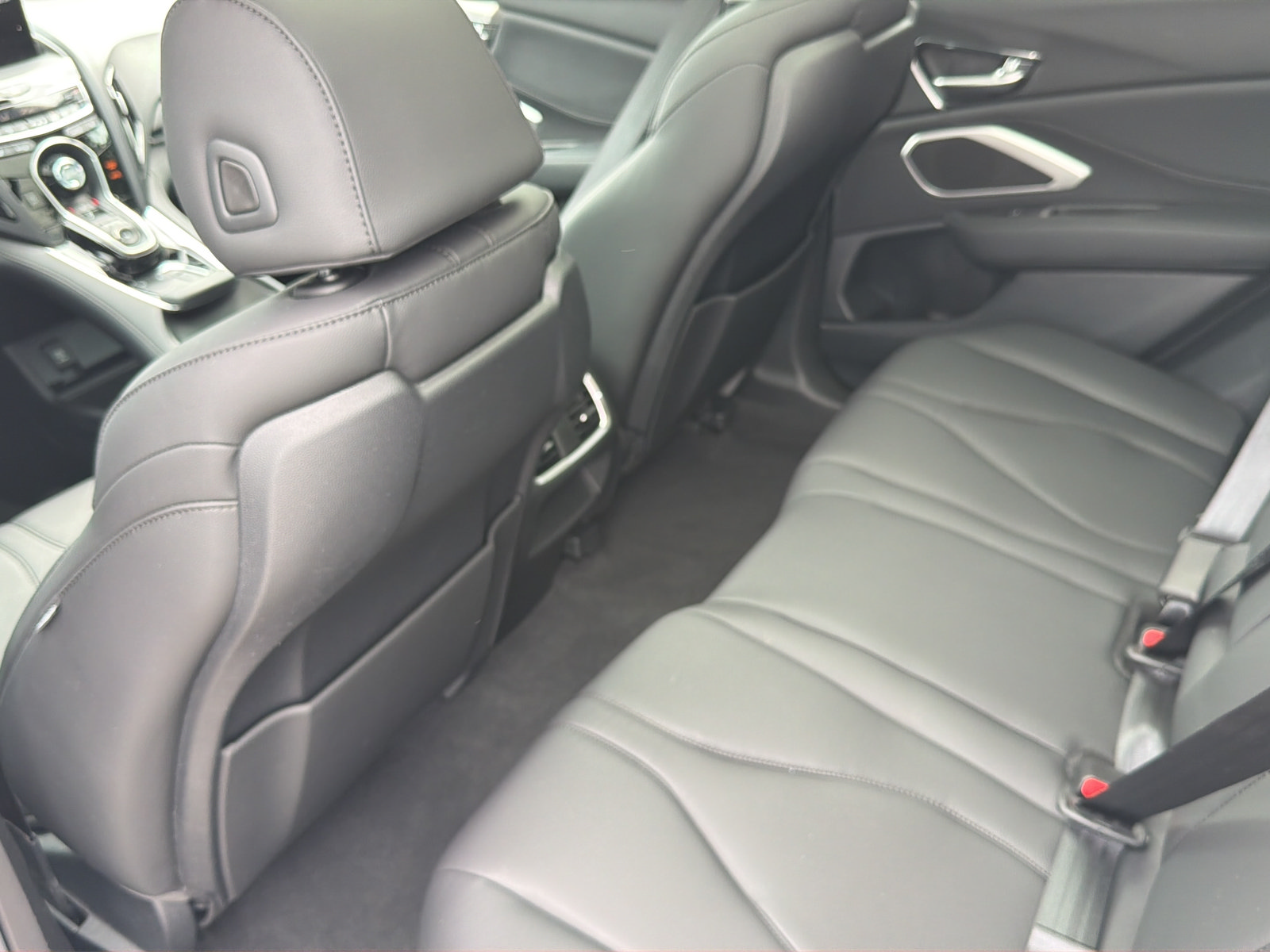 Used 2024 Acura RDX SH-AWD image 36