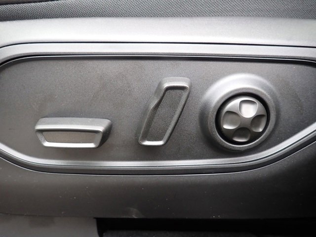 New 2025 Jeep Grand Cherokee Limited w/ Black Appearance Package image 17