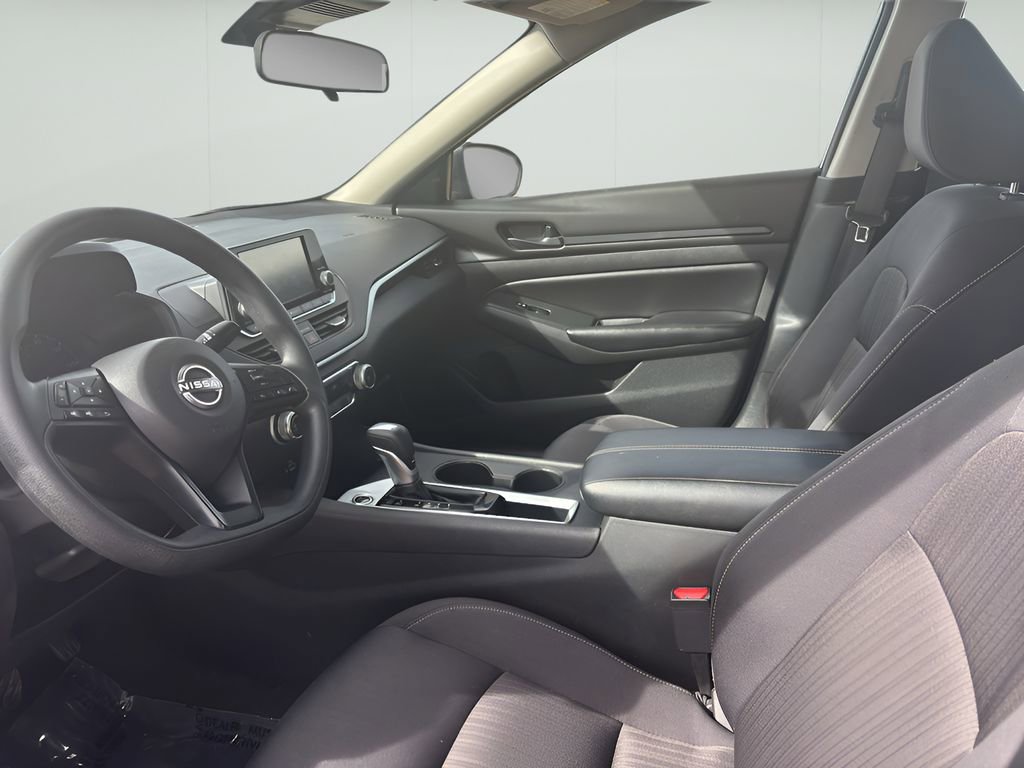 Used 2024 Nissan Altima 2.5 S image 28