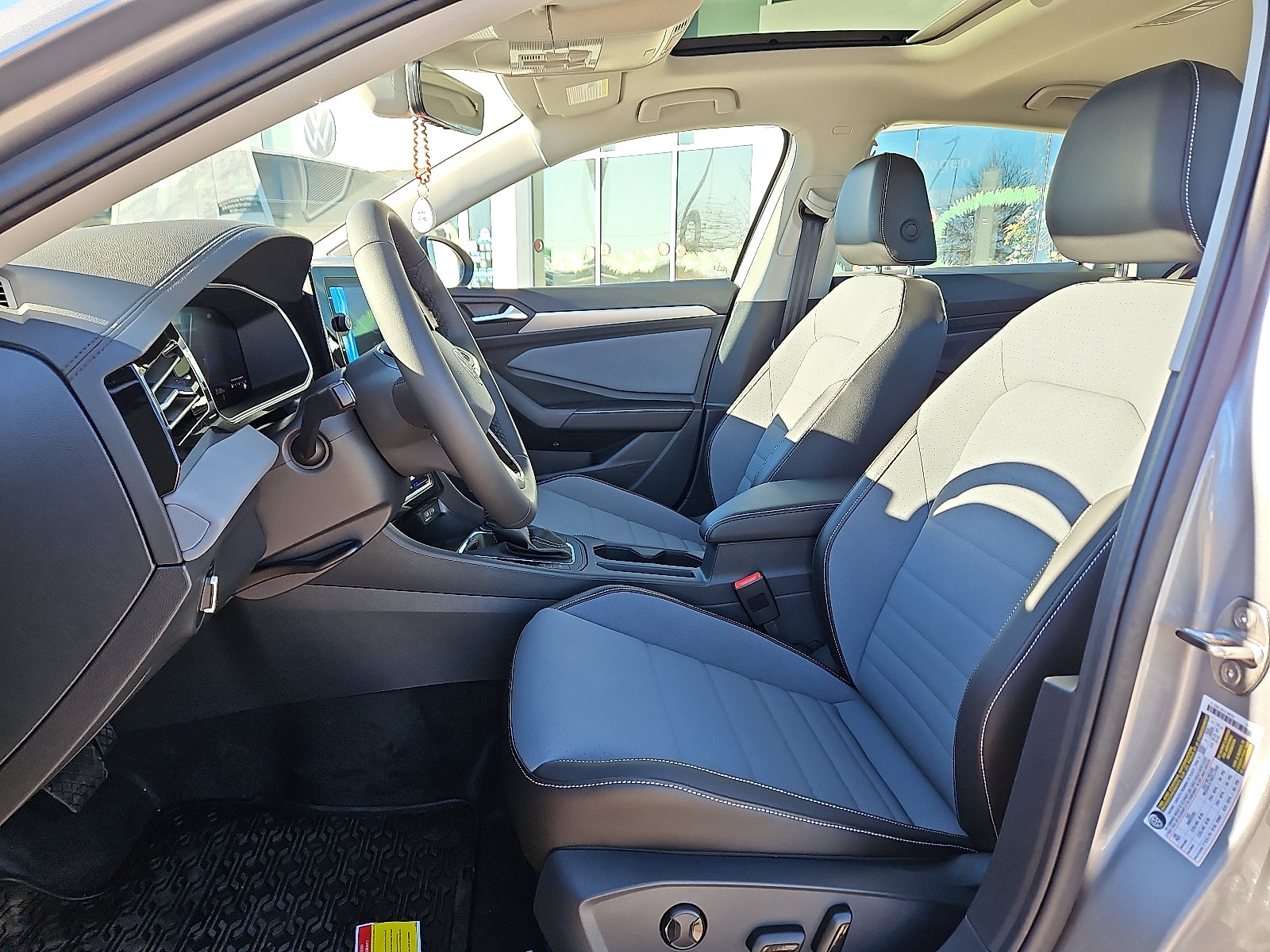 New 2026 Volkswagen Jetta SE image 10