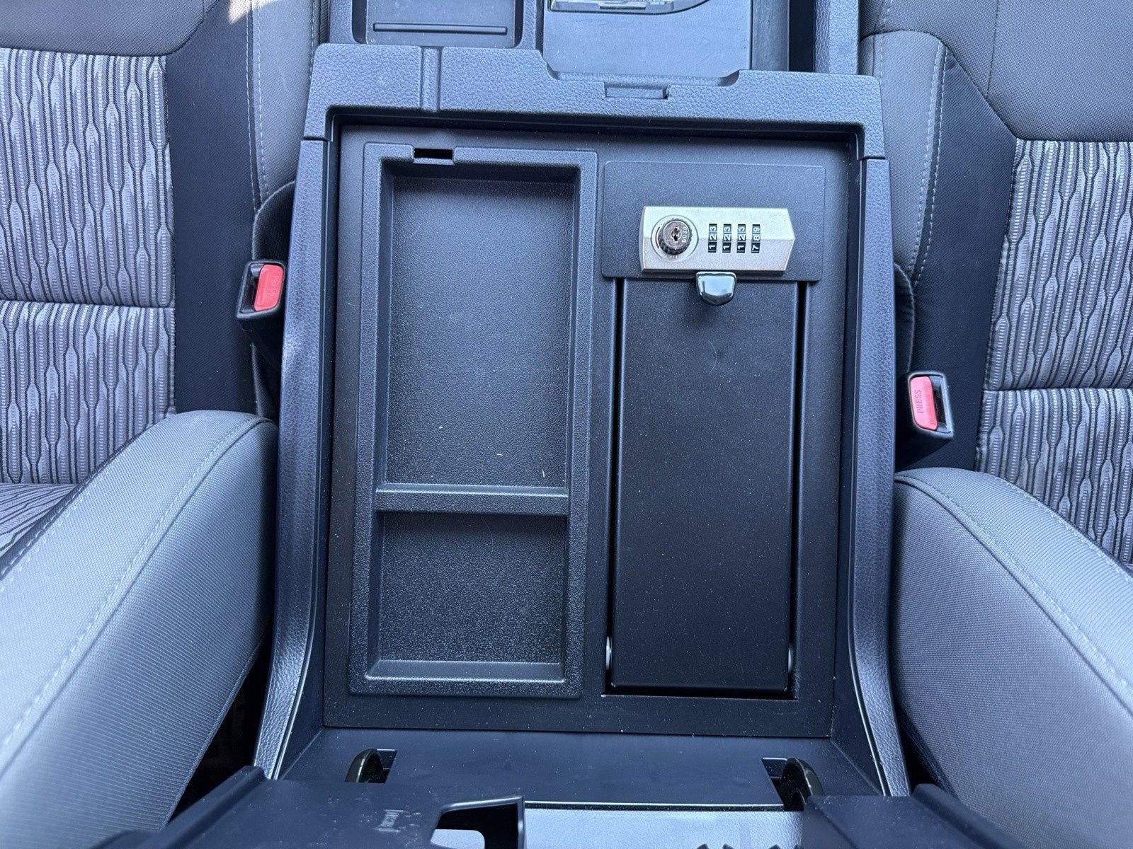 Used 2018 Toyota Tundra SR5 w/ TRD Off Road Package image 27