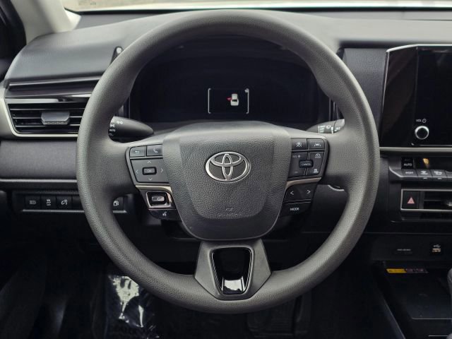 Used 2025 Toyota Camry LE image 19