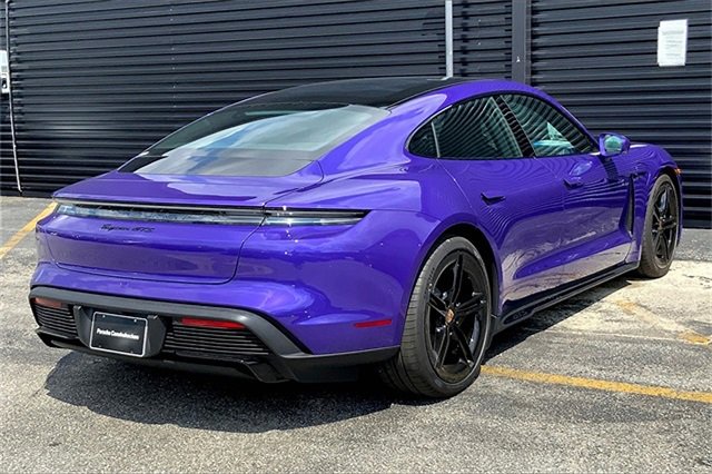 New 2025 Porsche Taycan GTS image 10