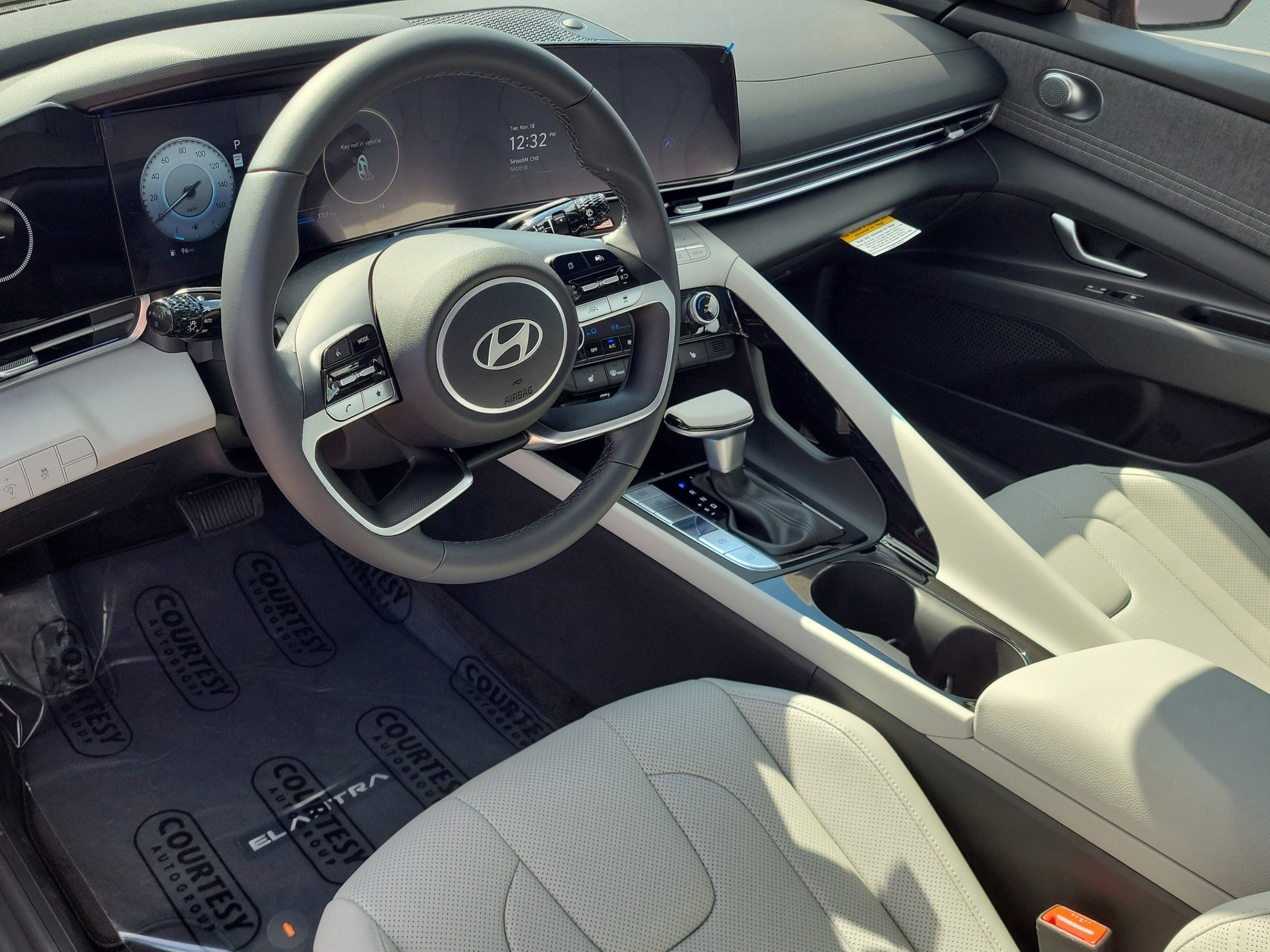 New 2026 Hyundai Elantra Limited FWD image 26
