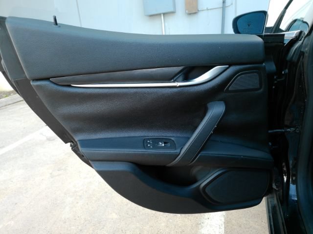 Used 2017 Maserati Ghibli RWD image 18