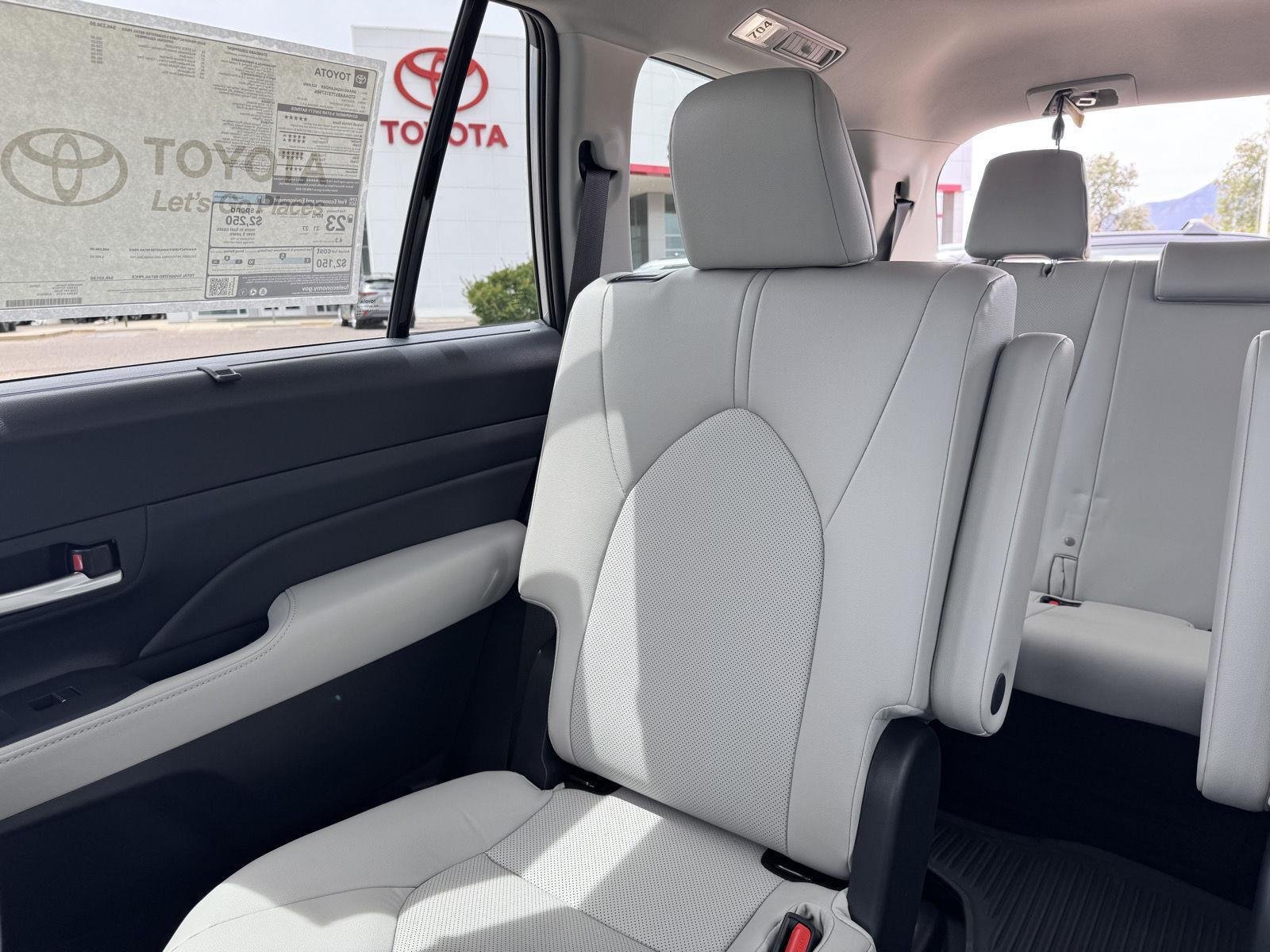 New 2026 Toyota Grand Highlander AWD image 23