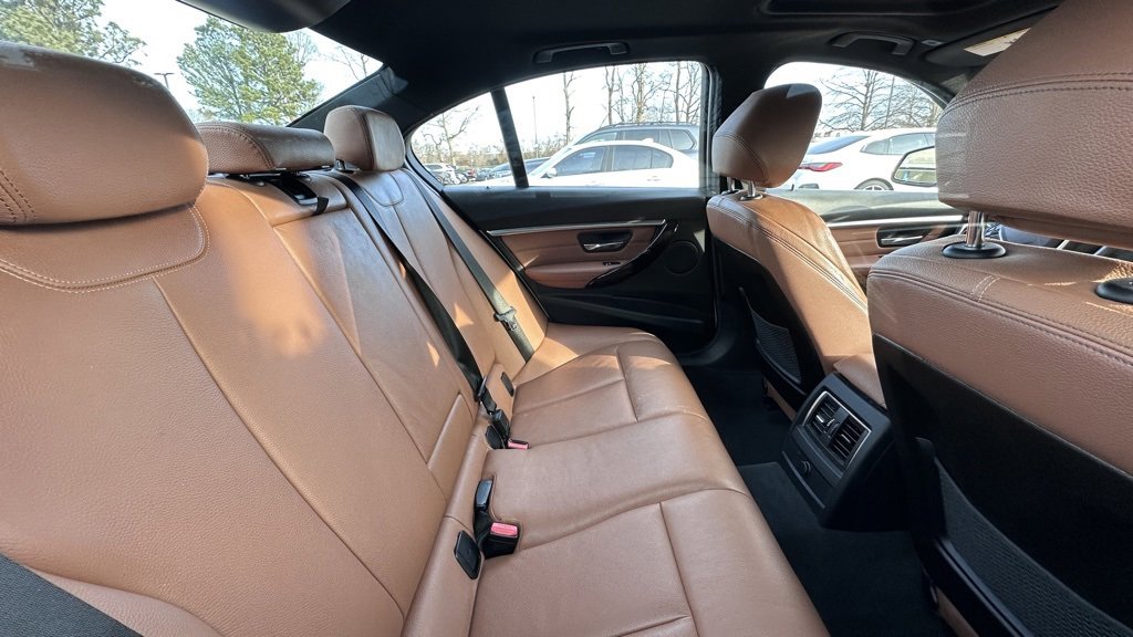 Used 2017 BMW 330i Sedan image 7