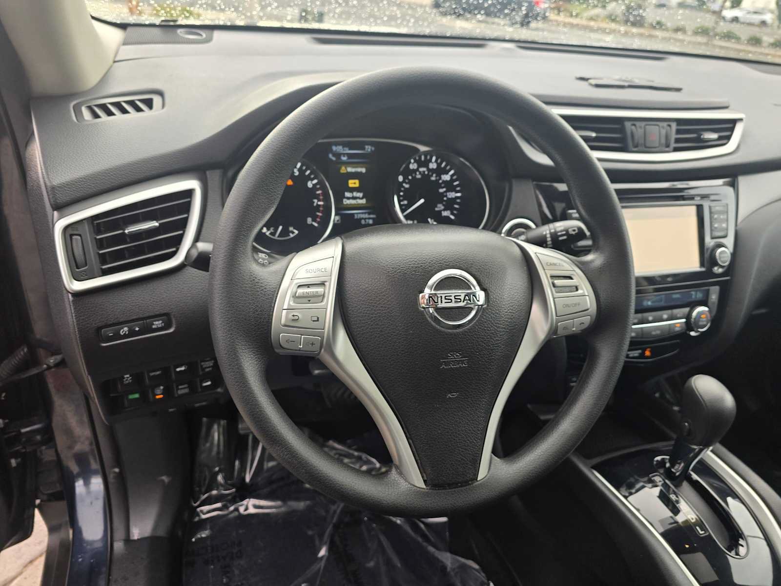 Used 2015 Nissan Rogue SV w/ SV Premium Package AWD/4WD image 26