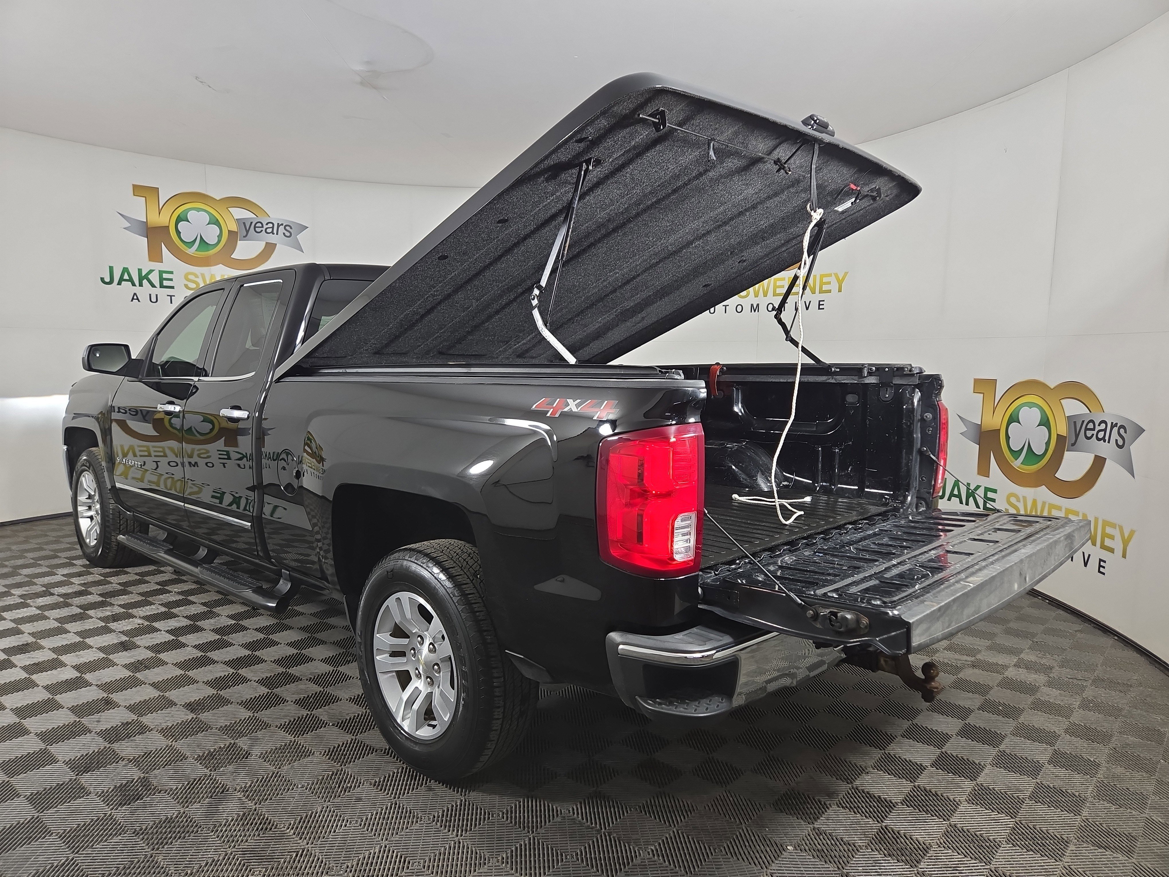 Certified 2018 Chevrolet Silverado 1500 LTZ image 30