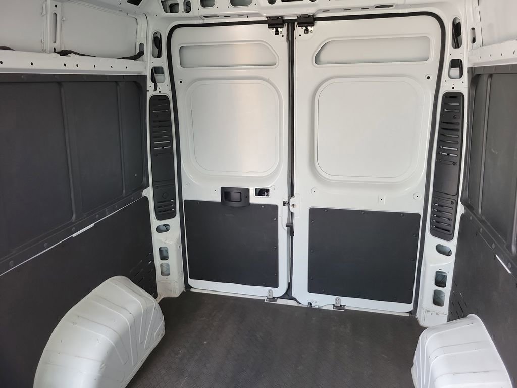 Used 2025 RAM ProMaster 2500 w/ Convenience Group FWD image 13
