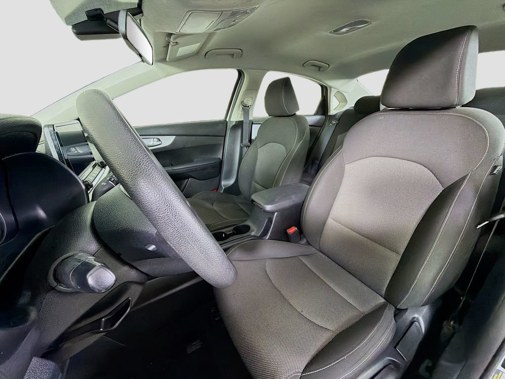 Used 2024 Kia Forte LXS FWD image 13