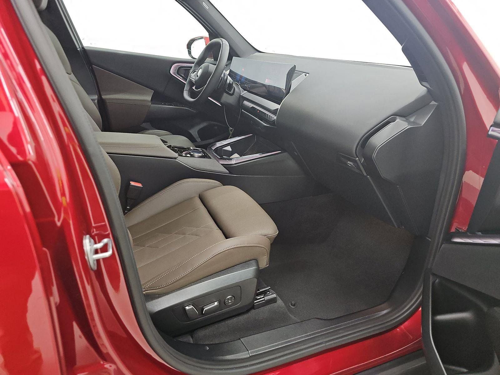 Used 2025 BMW X3 xDrive30i image 8