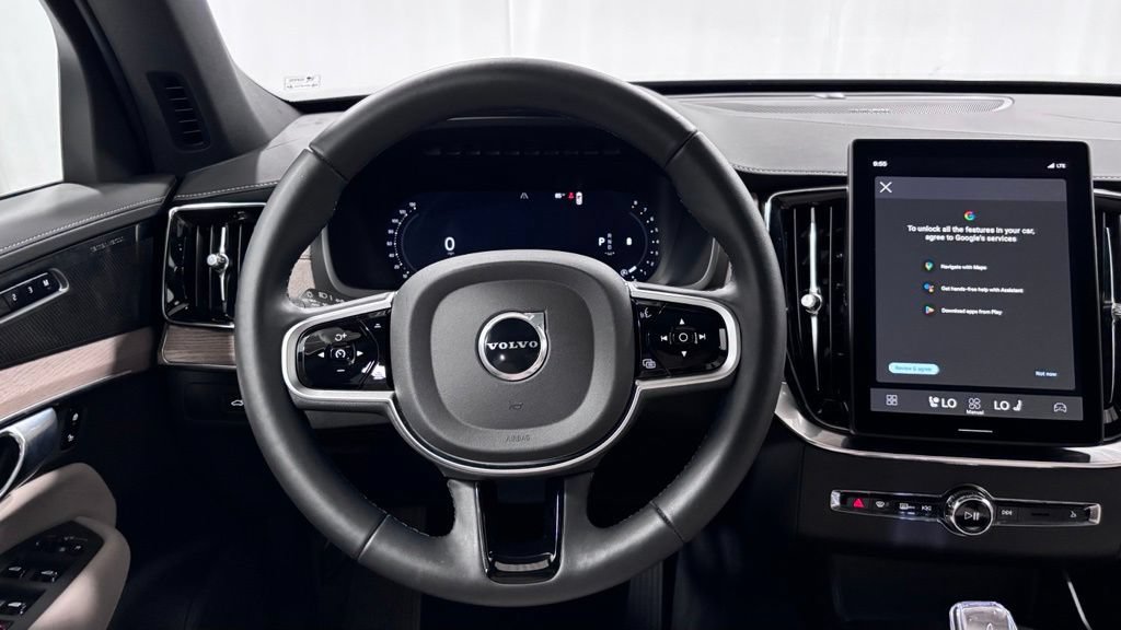 Certified 2026 Volvo XC90 B6 Plus AWD/4WD image 13