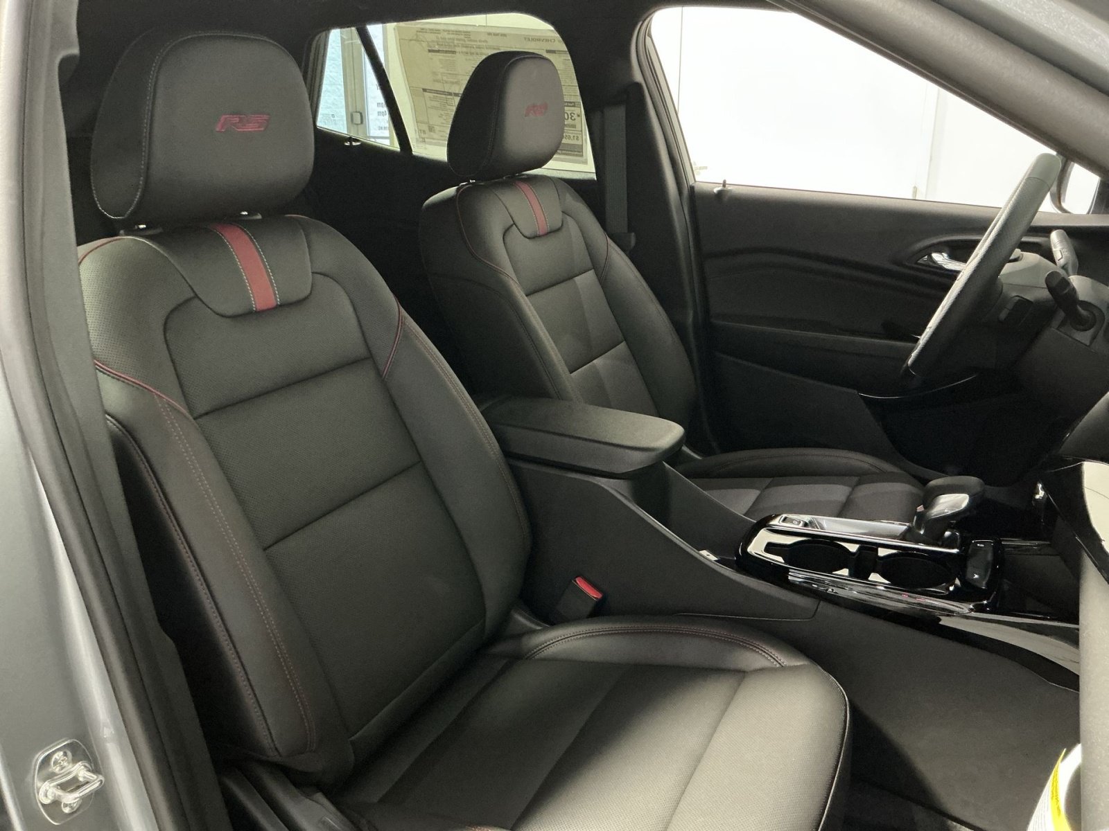 New 2026 Chevrolet Trax RS w/ Driver Confidence Package FWD image 25