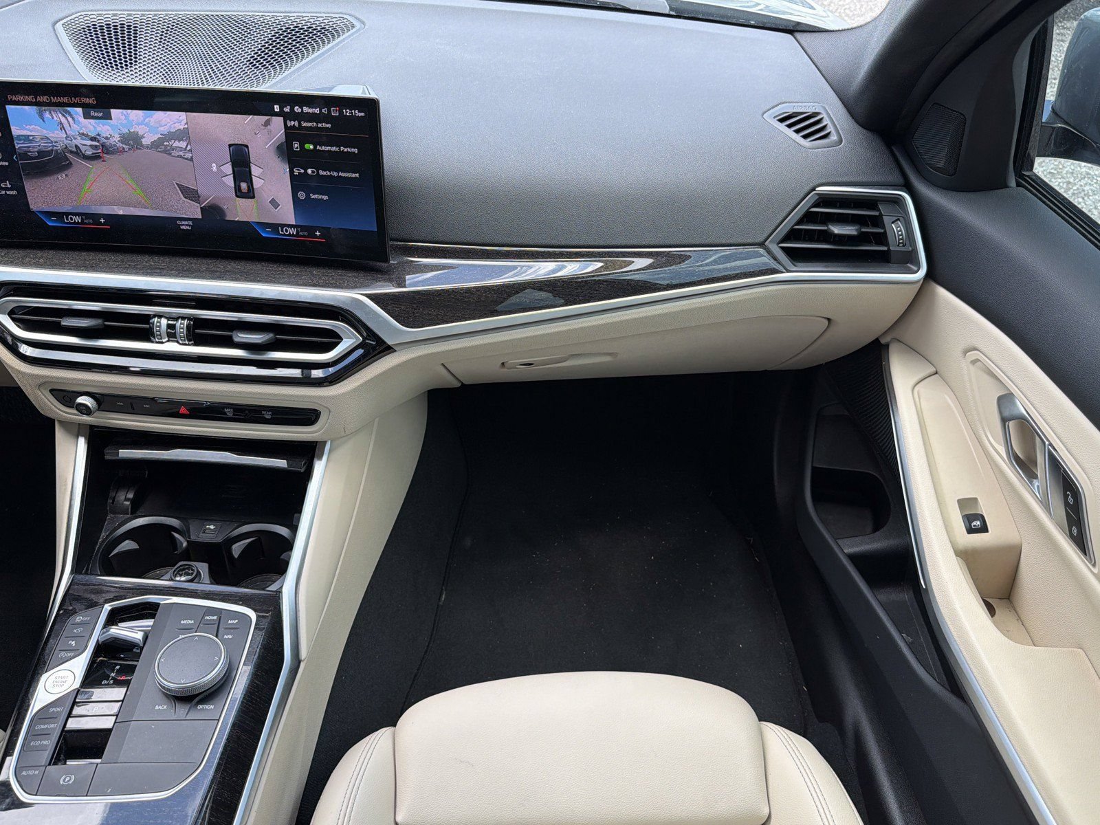 Used 2023 BMW 330i Sedan w/ Premium Package RWD image 15
