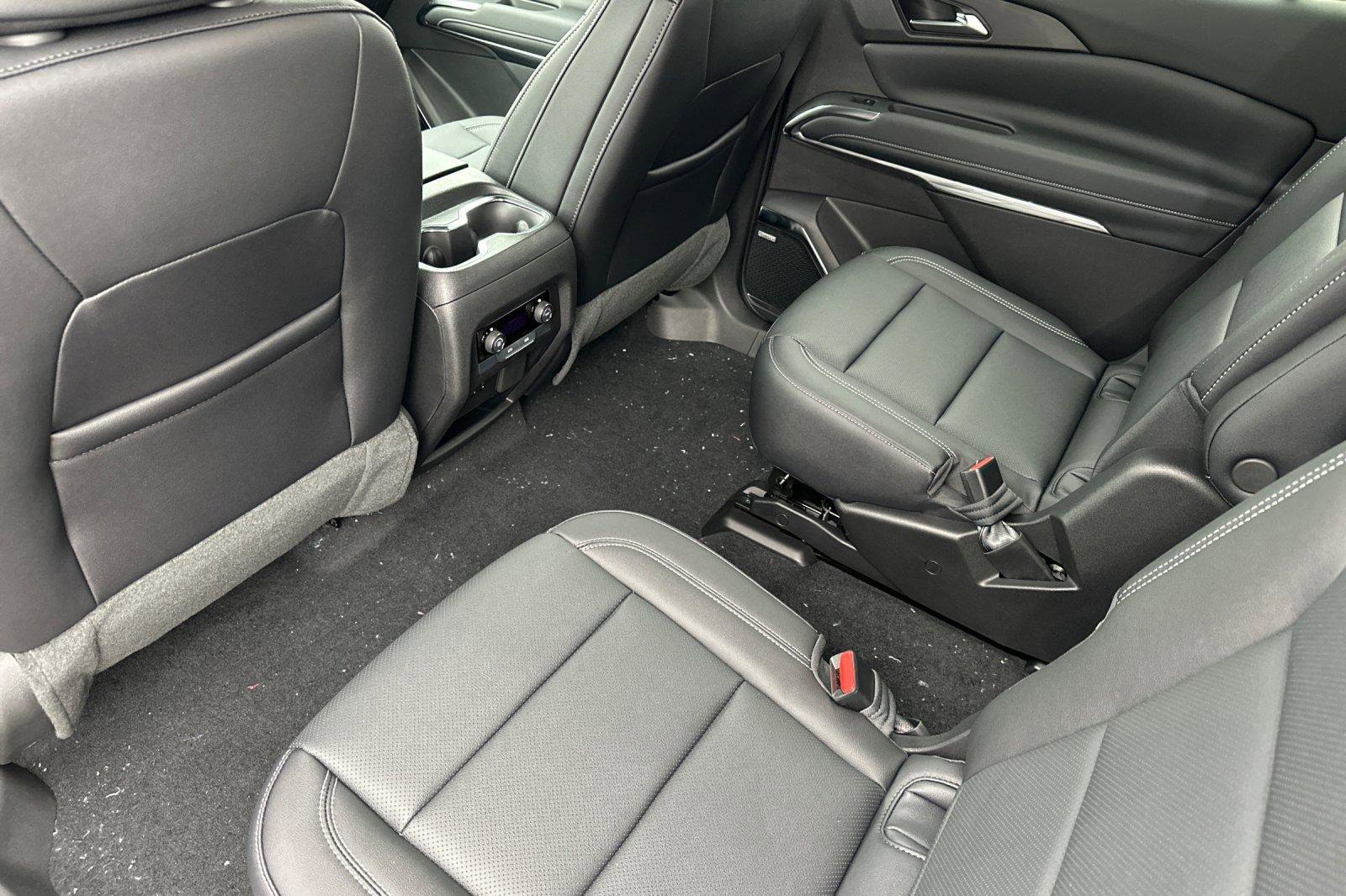 New 2026 Chevrolet Traverse LT w/ Enhanced Driving Package image 15