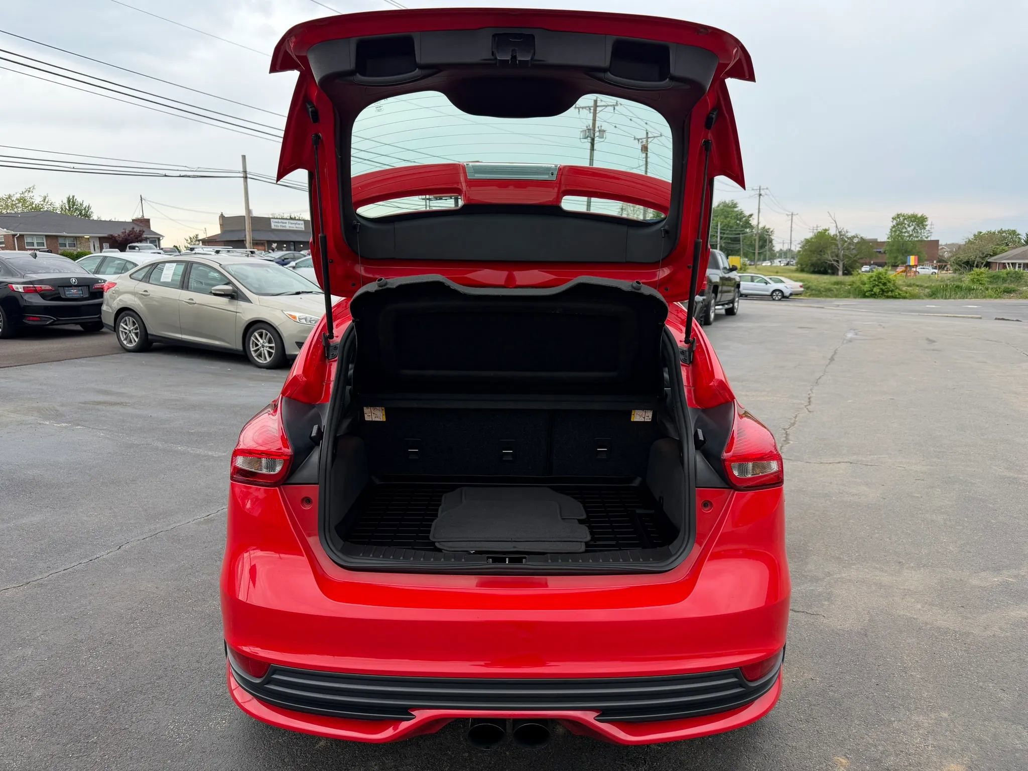 Used 2017 Ford Focus ST FWD image 35