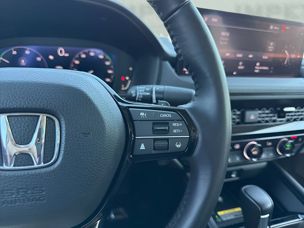 Used 2023 Honda Accord Touring image 17