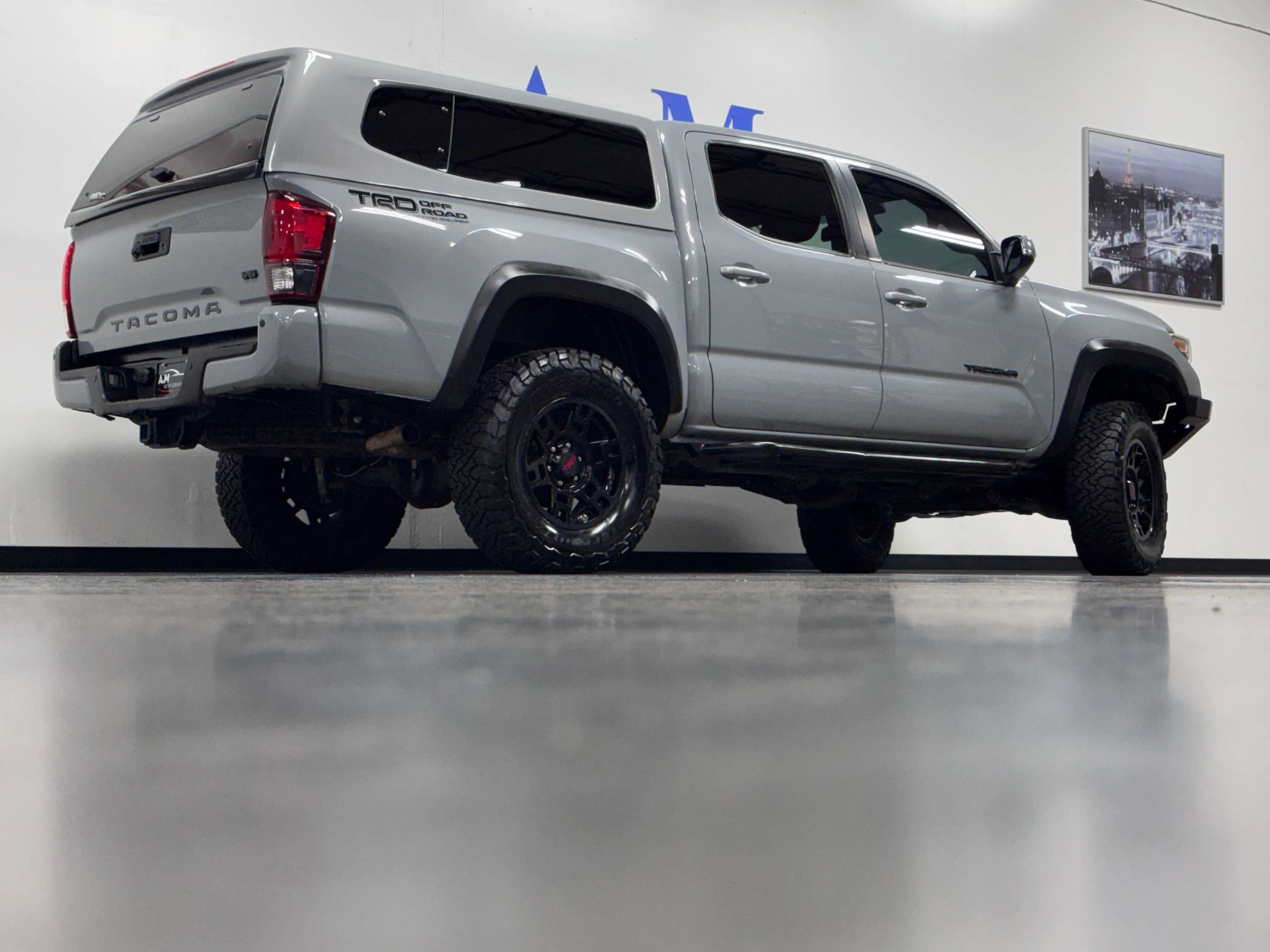 Used 2018 Toyota Tacoma TRD Off-Road image 4