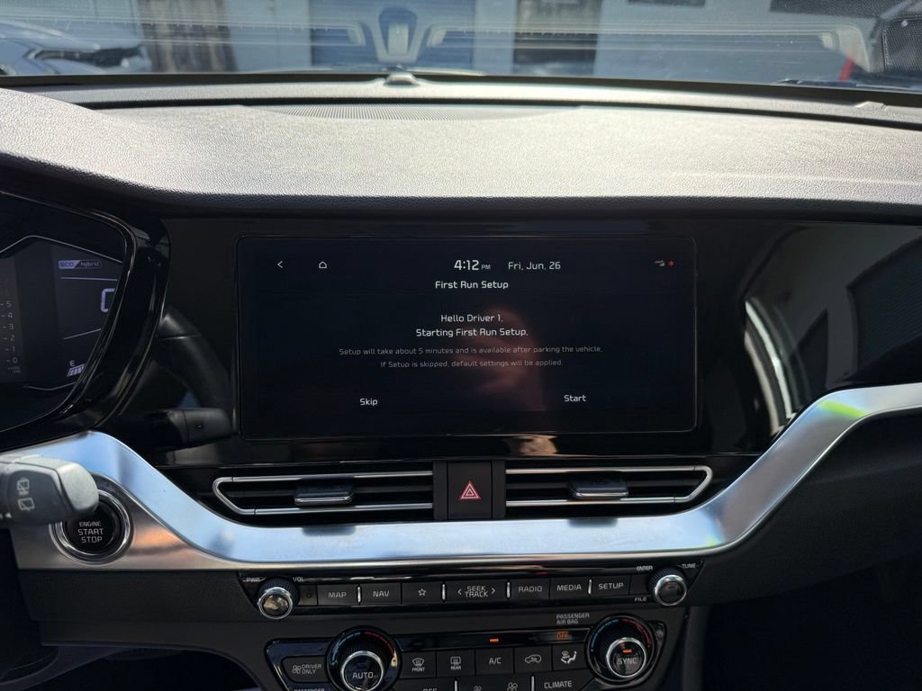 Certified 2022 Kia Niro Touring Special Edition FWD image 20