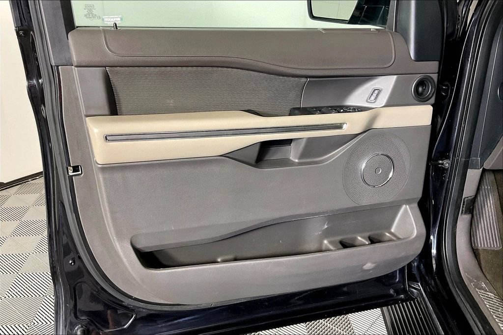 Used 2019 Ford Expedition Max XLT RWD image 21