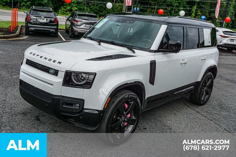 Used 2024 Land Rover Defender 110 X-Dynamic SE AWD/4WD image 15