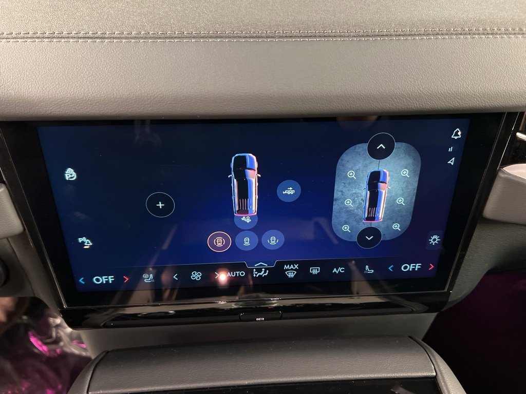 New 2026 Lincoln Navigator Reserve image 14