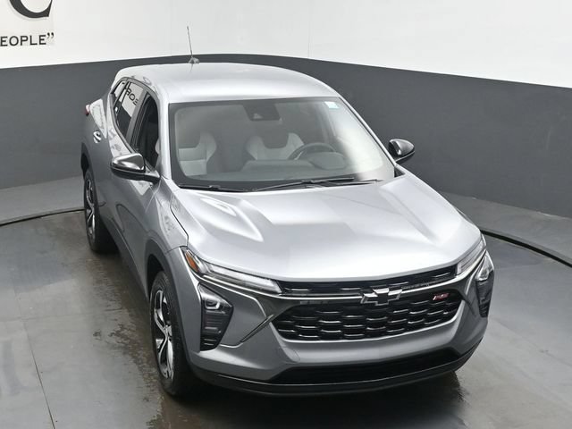 New 2026 Chevrolet Trax RS w/ Driver Confidence Package FWD image 25