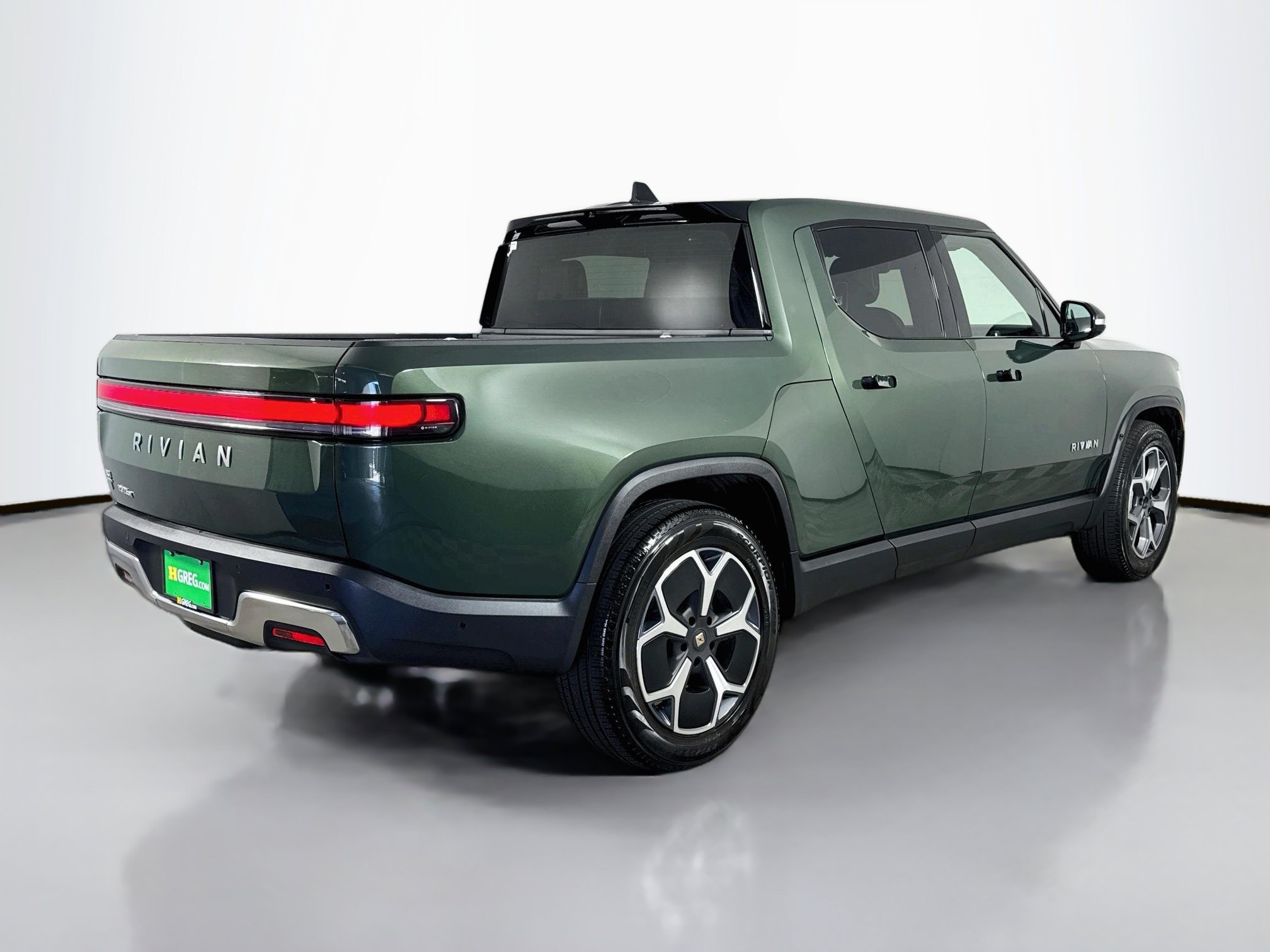 Used 2024 Rivian R1T Adventure AWD/4WD image 10