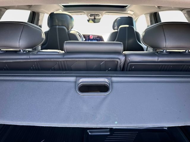 Certified 2025 Cadillac Optiq Luxury 2 w/ LPO, Floor Liner Package AWD/4WD image 5