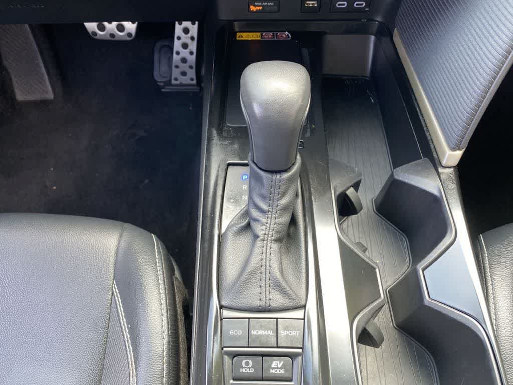 Used 2025 Toyota Camry SE FWD image 26