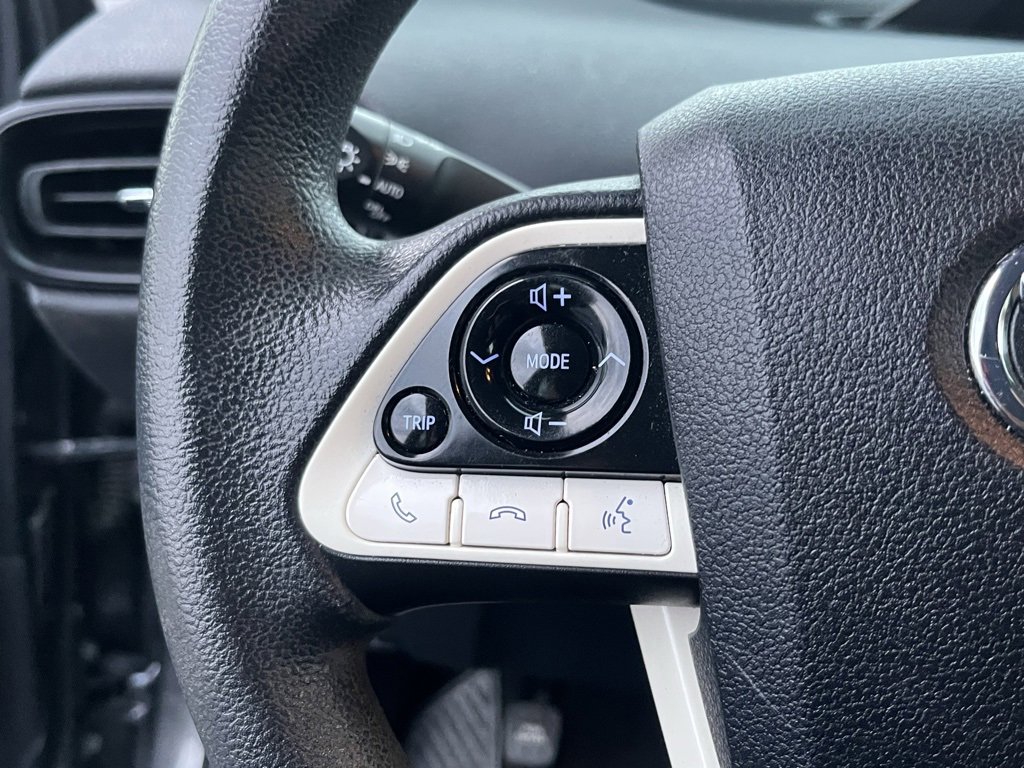 Used 2017 Toyota Prius Two image 4